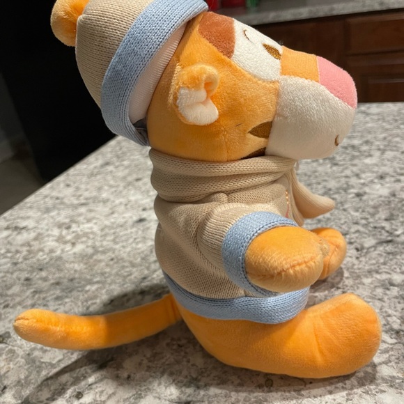 Disney Winter Tigger Plush in Blue and Cream with sweater, scarf and hat. SOFT! - Picture 4 of 7